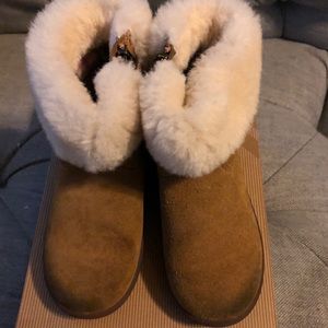 Ugh T Jorie Chestnut Toddlers Size 10